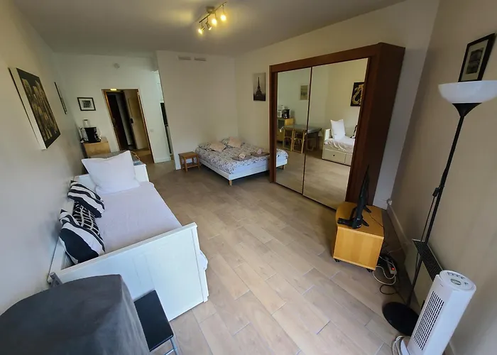 Apartment Centre - St Michel *
